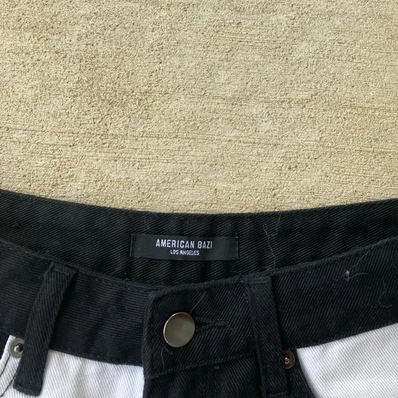 Forever 21 Colorblock Black & White Distressed Shorts M - Picture 7 of 7